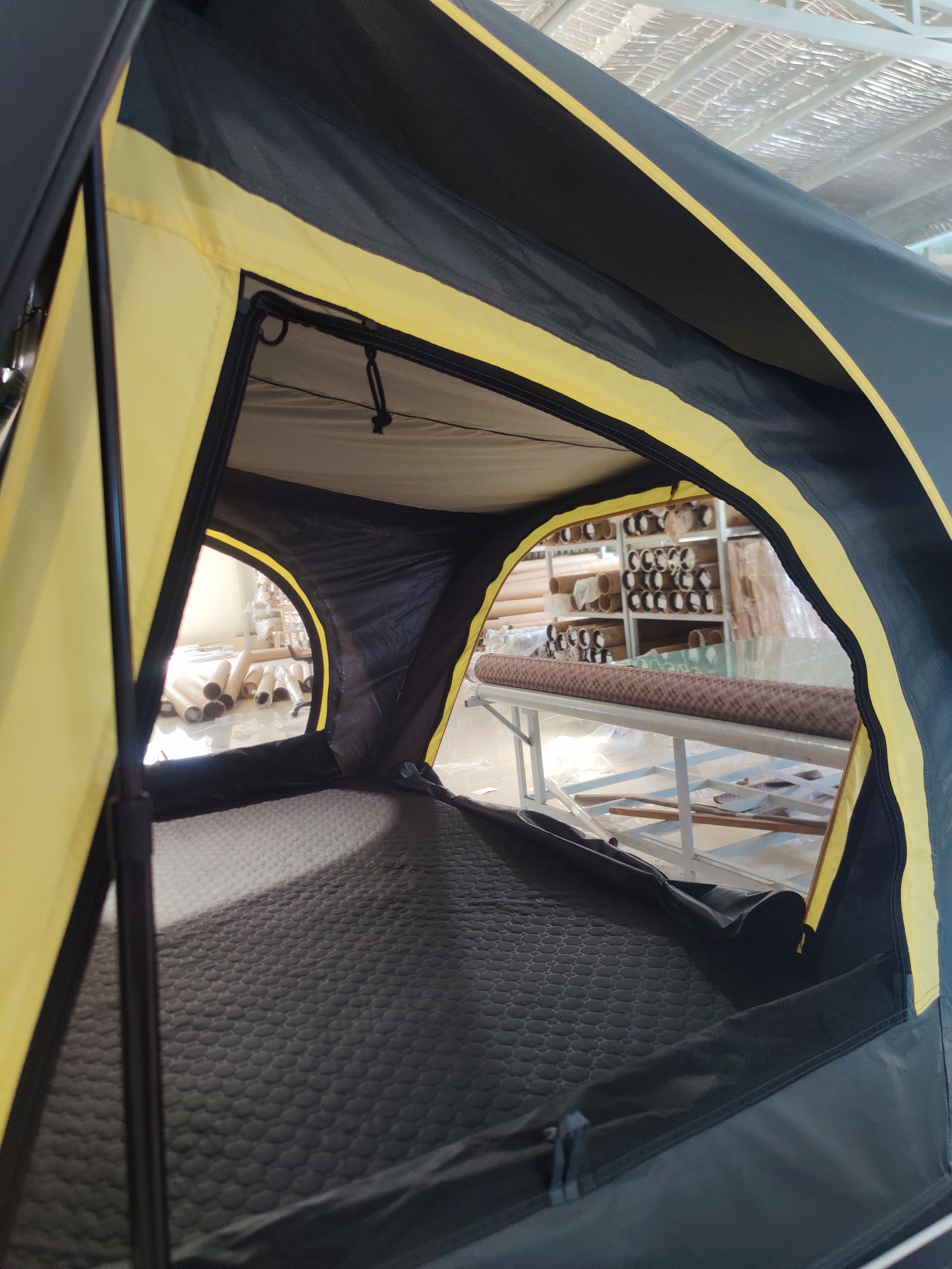 RoofDen Batcave50 Aluminum Hardshell Roof Top Tent